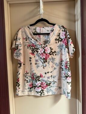 Blush Floral V-Neck Short Sleeve Blouse